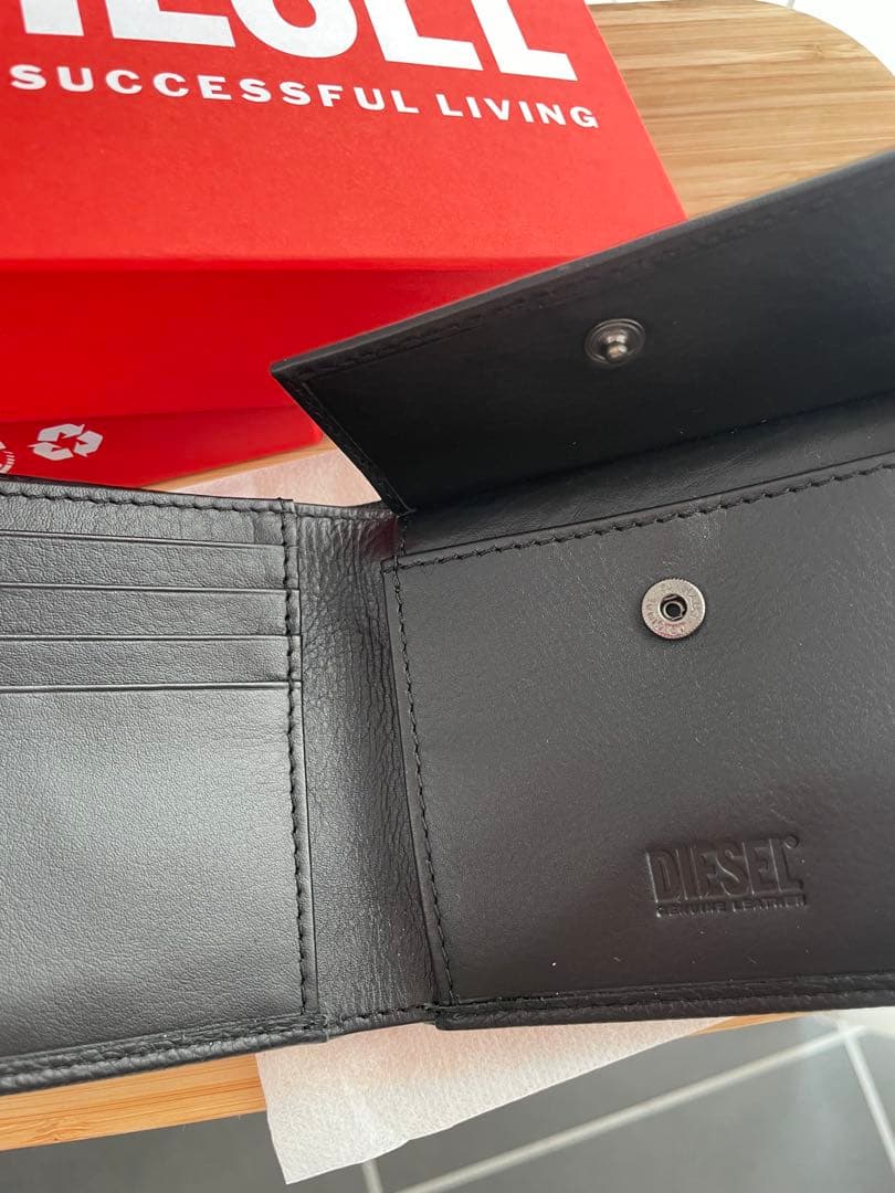 美品✨️DIESEL 2つ折り財布