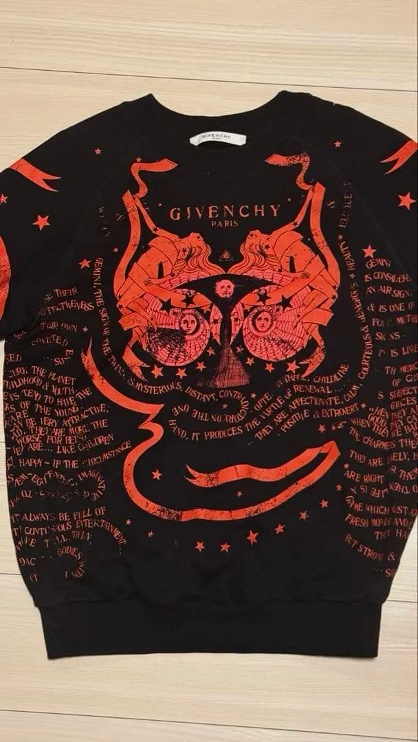GIVENCHY グラフィックスウェット サイズS￼