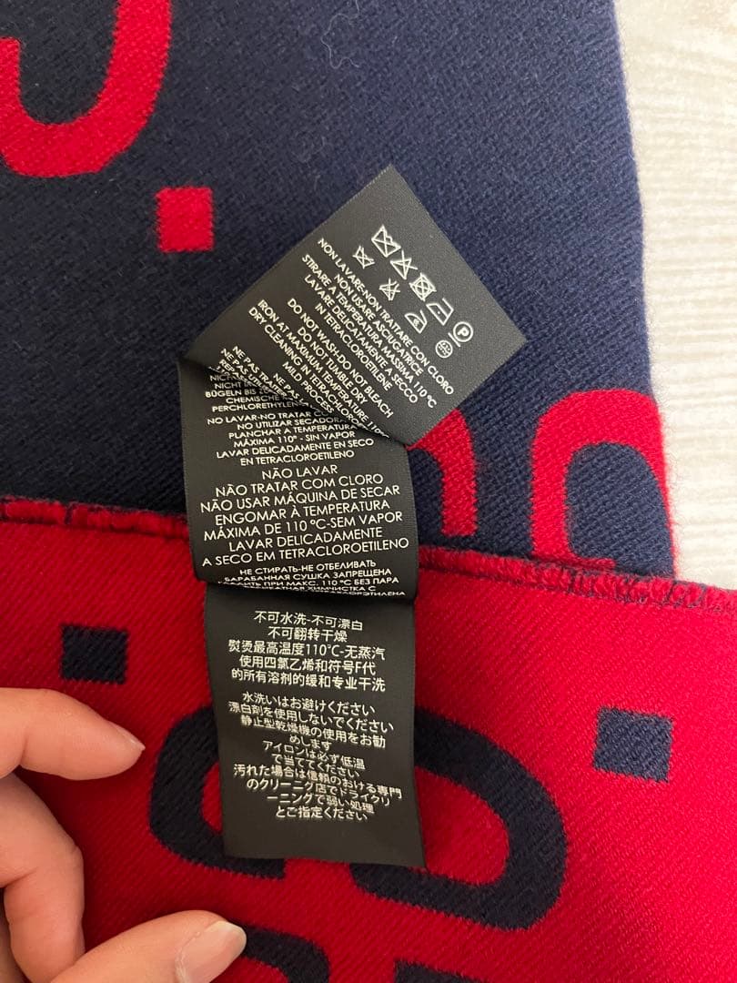 GUCCI マフラー　GG柄