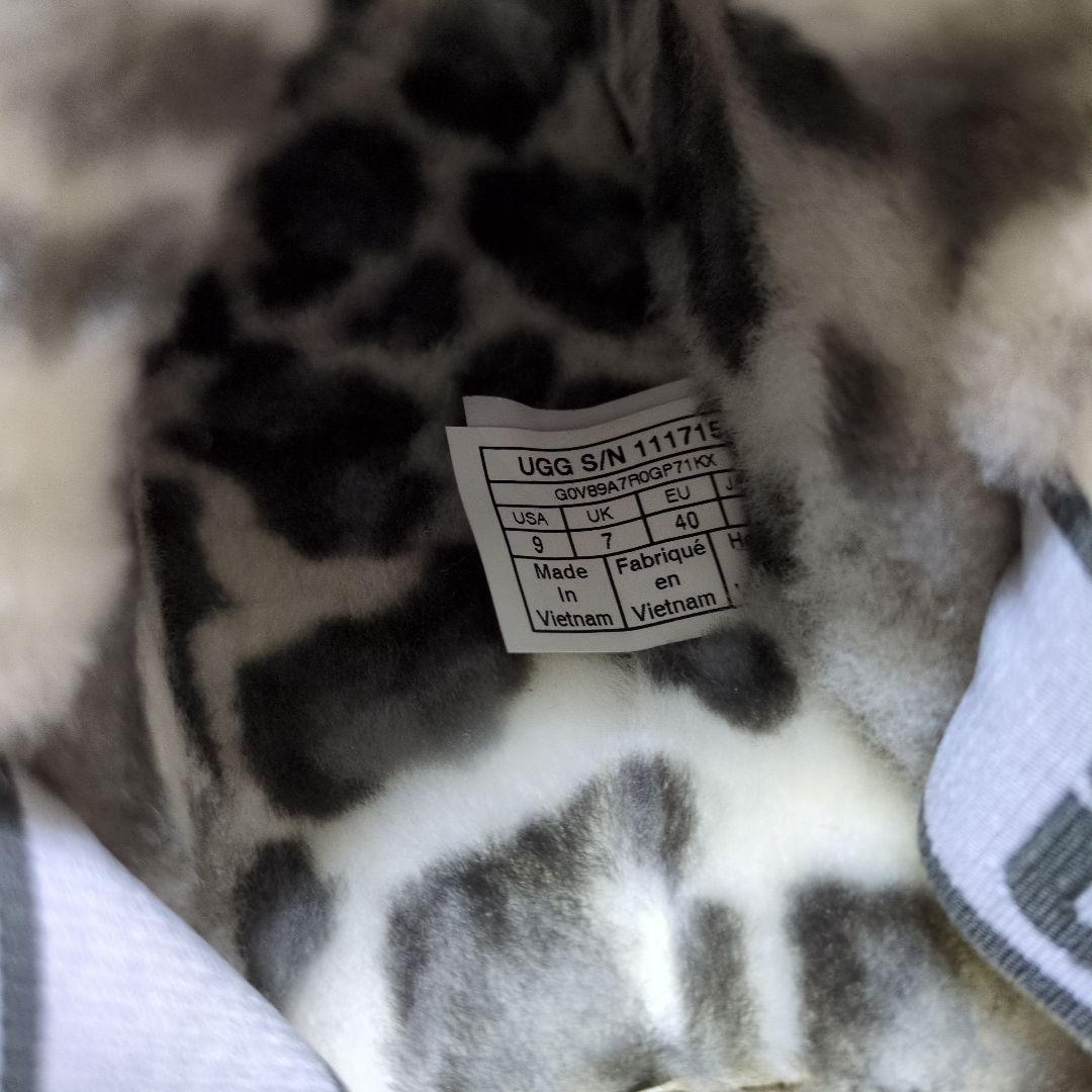 UGG ヒョウ柄 スリッパ