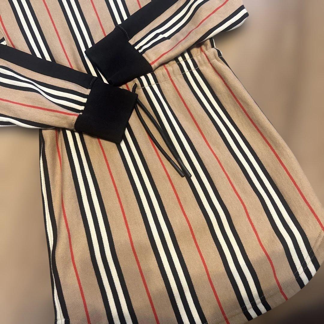 BURBERRY ストライプ長袖ワンピース 8Y 128cm
