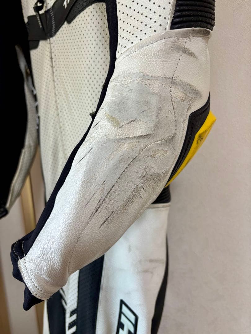 世*和様 RSTAICHI GP-WRX R305 LEATHER SUITサイ