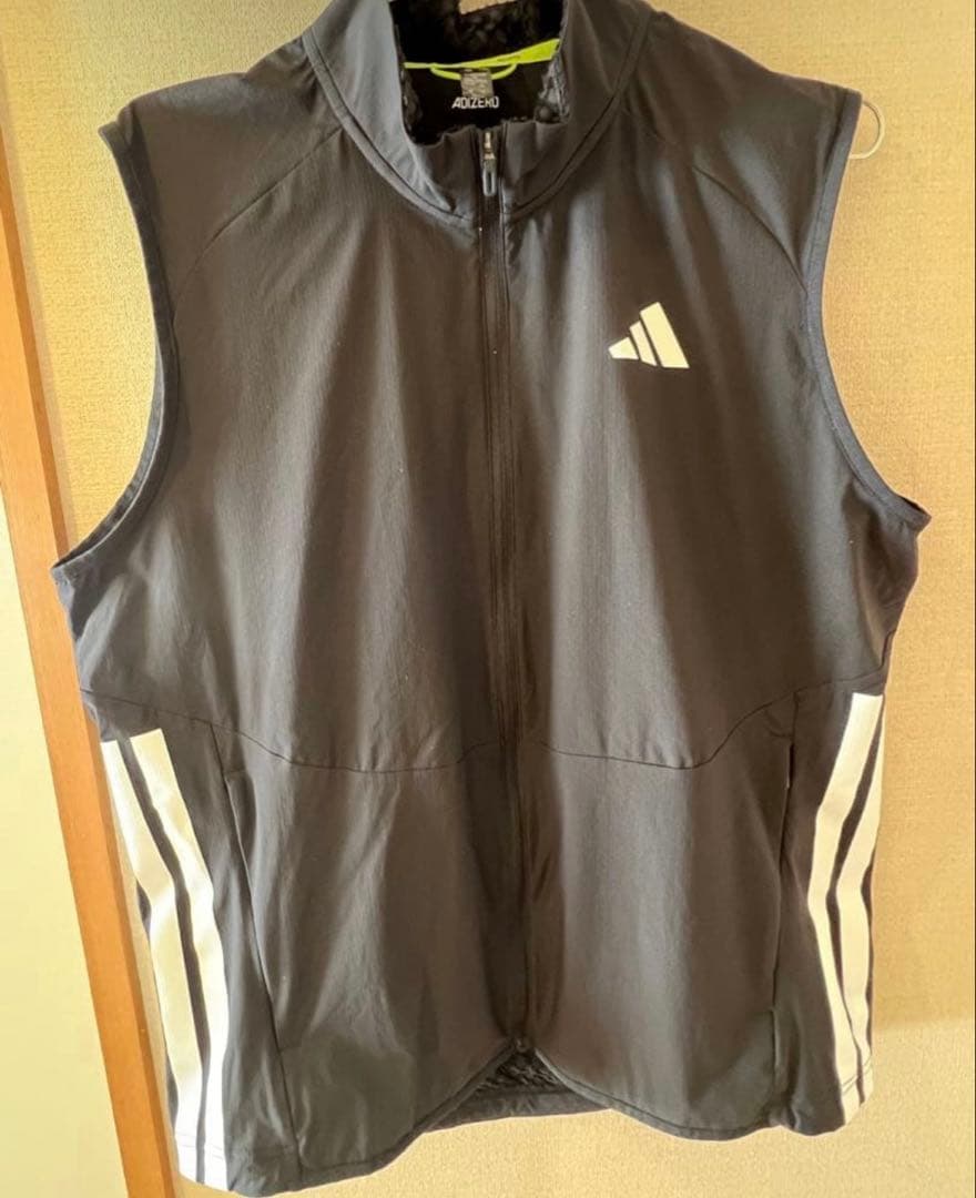 adidas アディゼロ ランニング ベスト 運動着 y2k ファッション