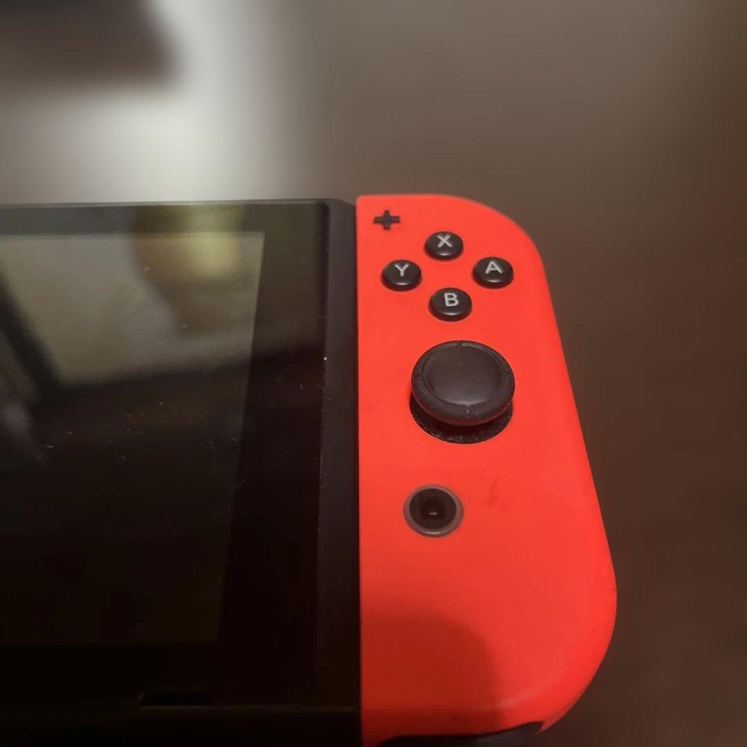Nintendo Switch 本体 青/赤　本体のみです。