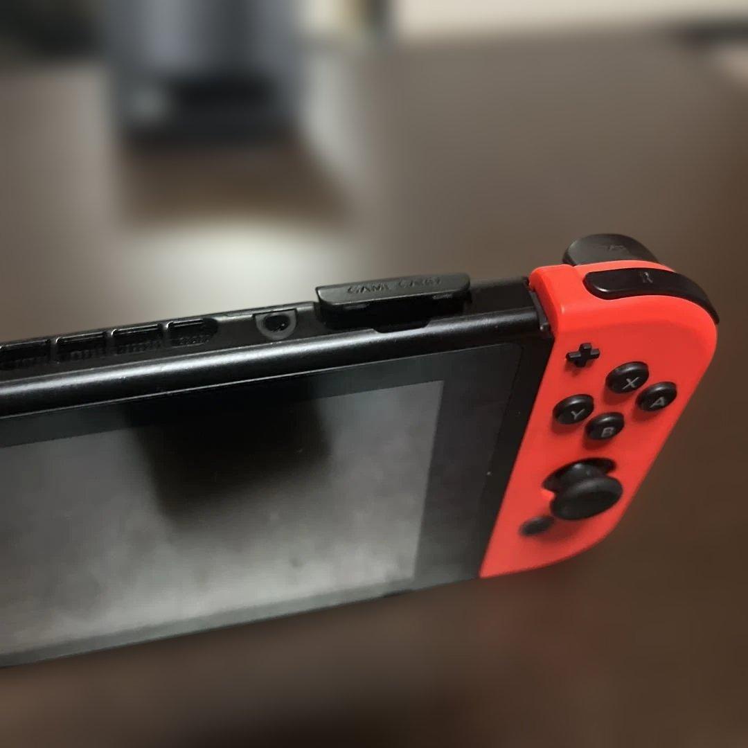 Nintendo Switch 本体 青/赤　本体のみです。