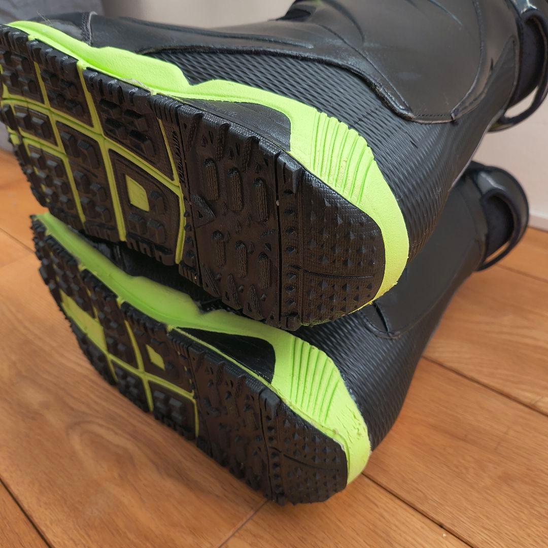 Nike スノーボードブーツ 黒/蛍光イエロー