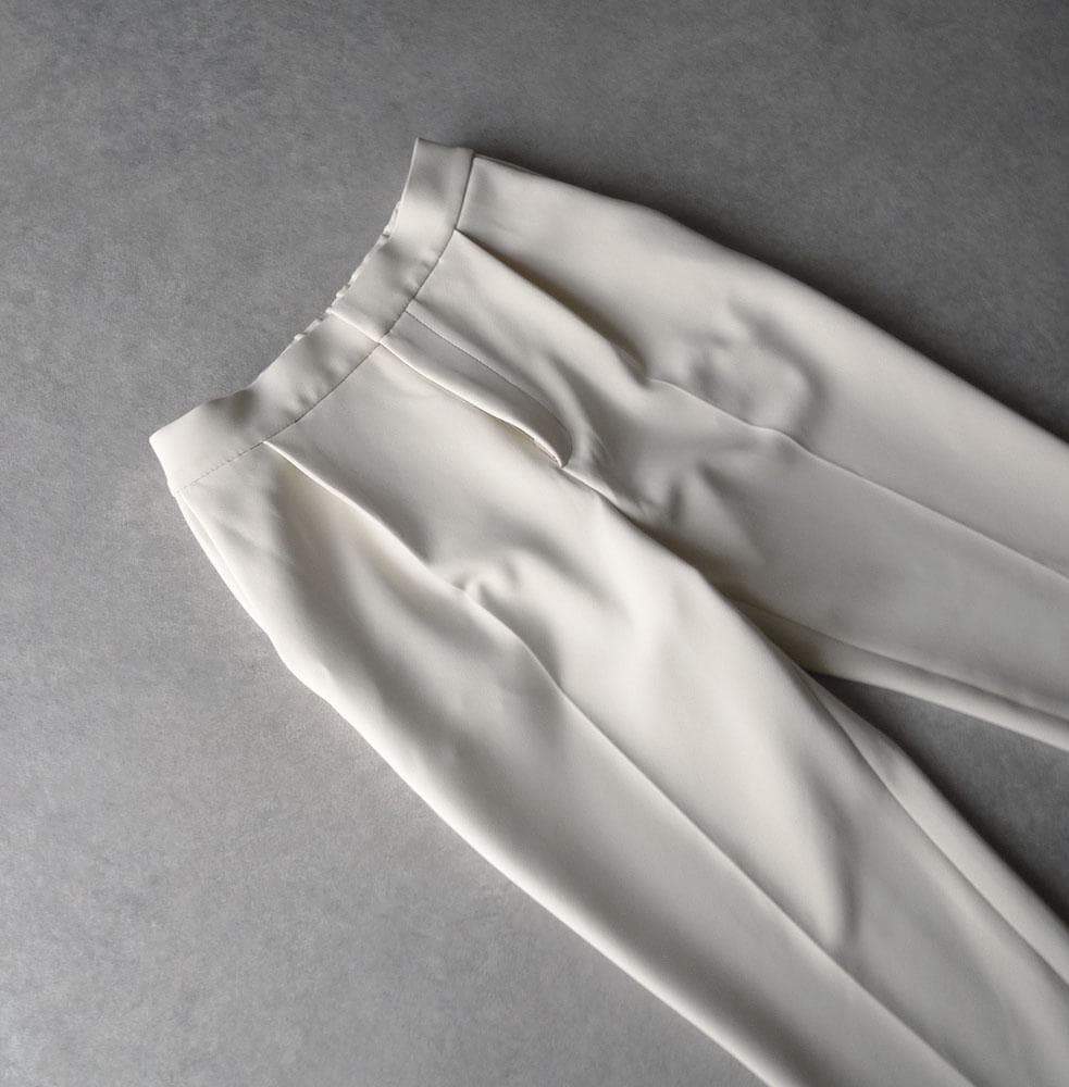 美品 ユナイテッドアローズ TOKYO 1,8万円 テーパードパンツ E415