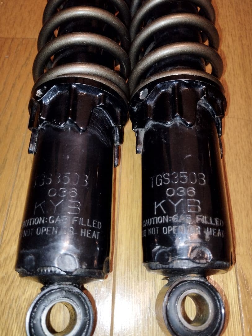 ゆう、ＫＹＢ TGS350B リアショック Z2 Z1 sr tw CB