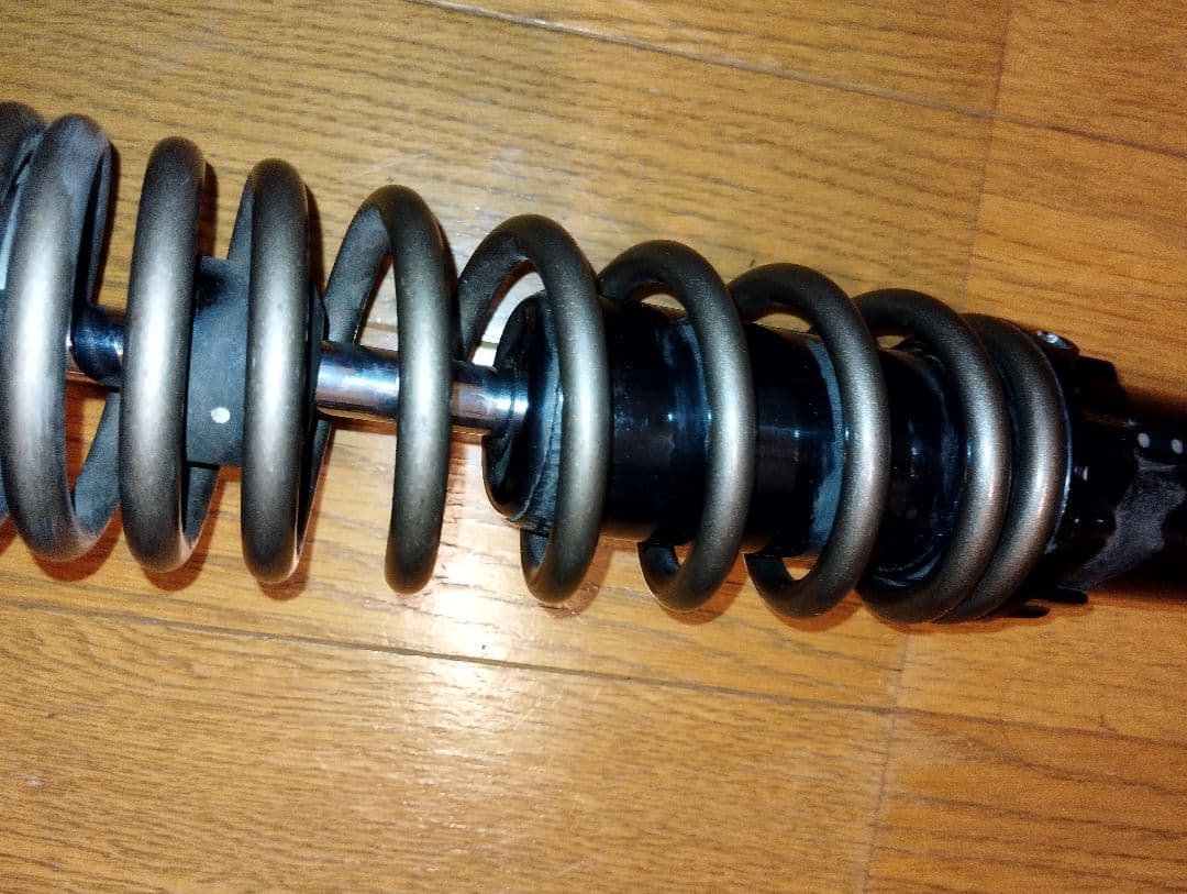 ゆう、ＫＹＢ TGS350B リアショック Z2 Z1 sr tw CB