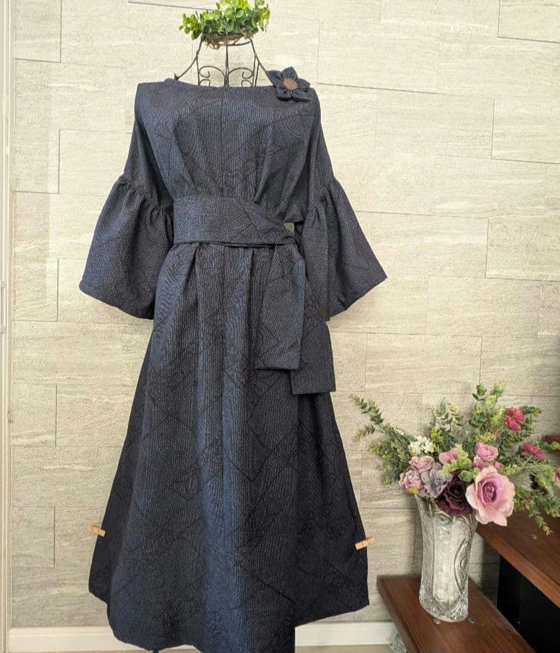 A259結城紬リメイクふんわり2way袖Aラインワンピース★ リボン・ブローチ