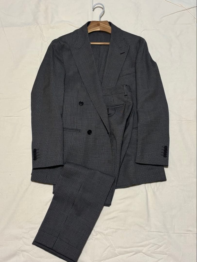 グリーンレーベルリラクシング　ダブルブレステッドスーツ