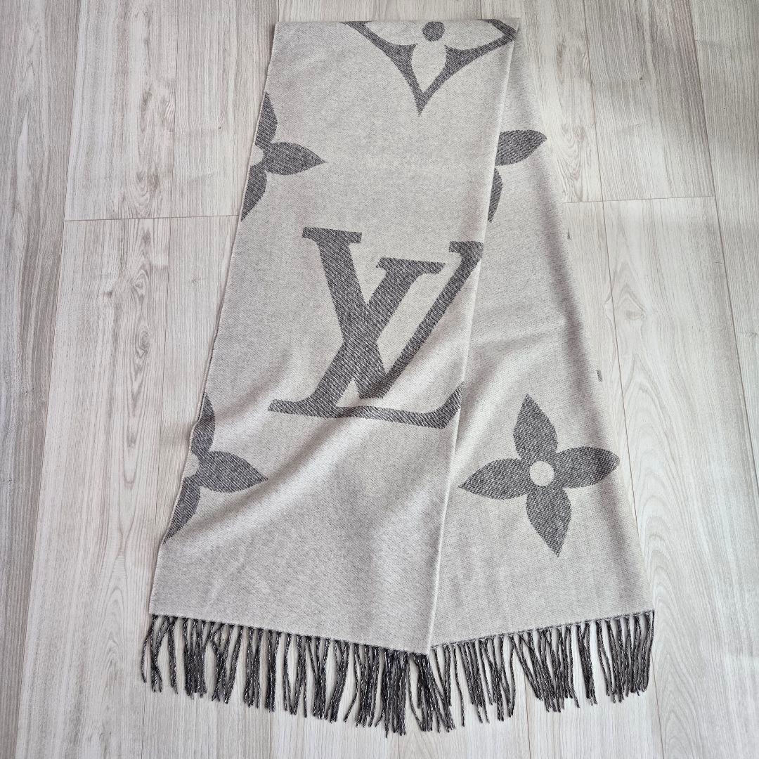 新品同様✨ルイ・ヴィトン マフラー モノグラム ジャイアント カシミア 現行品