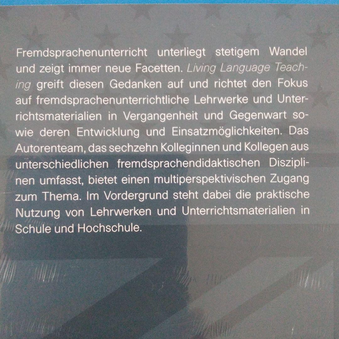 洋書：Living Language Teaching