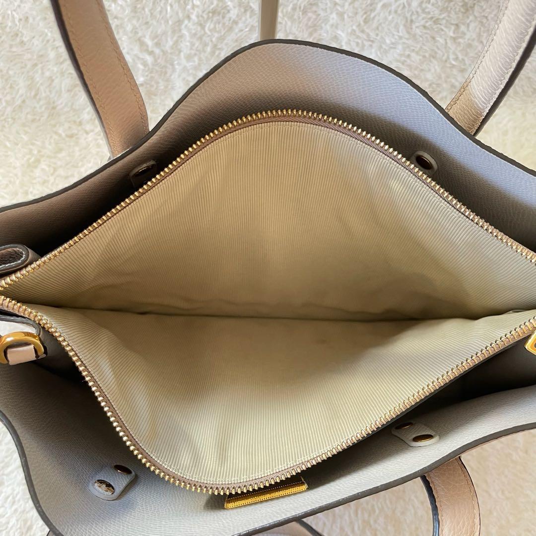FURLA トートバッグ 2way ショルダーバッグ 肩掛け ベージュ系