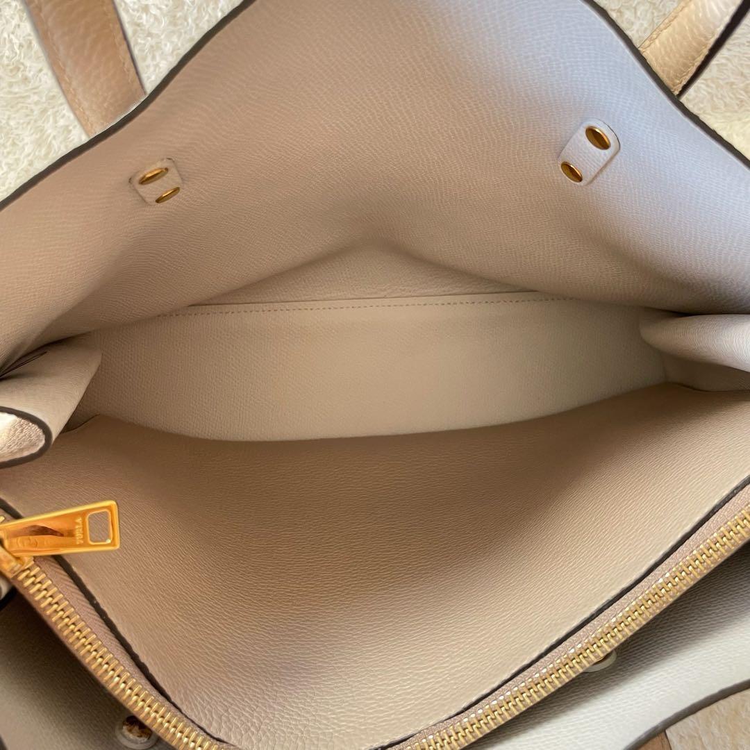 FURLA トートバッグ 2way ショルダーバッグ 肩掛け ベージュ系
