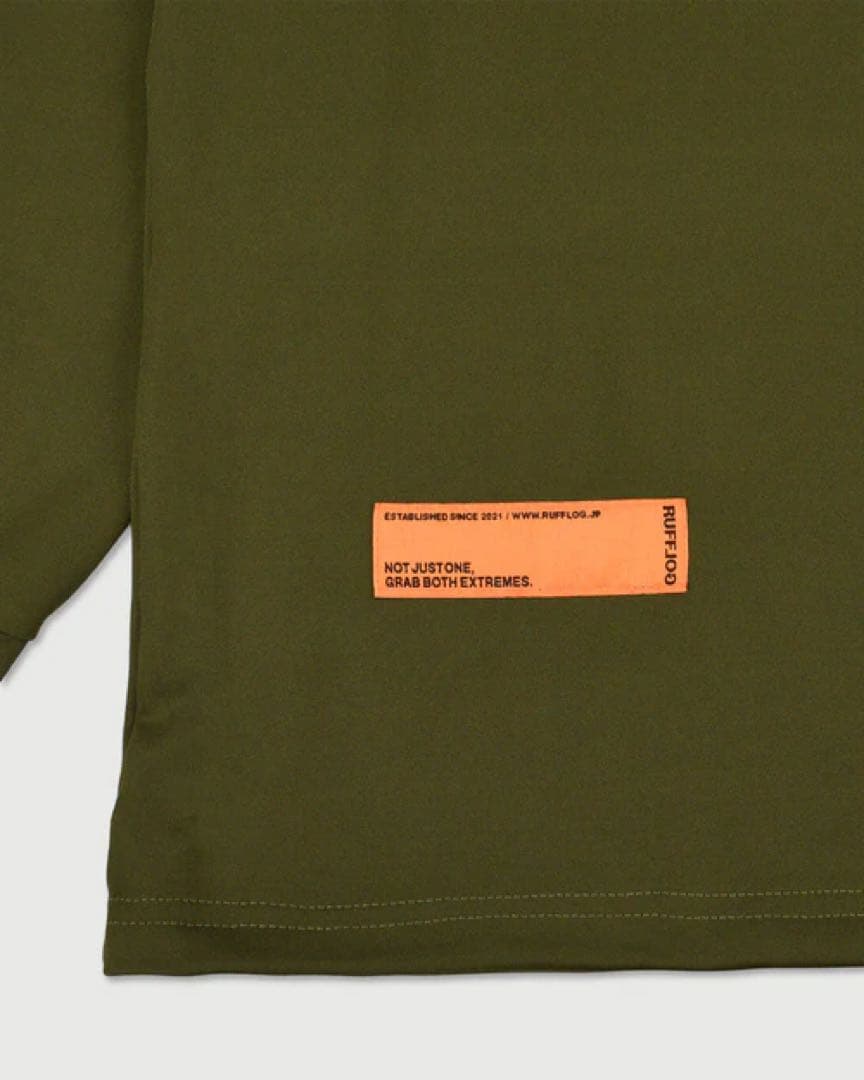 ラフロッグ　RUFFLOG MOCK NECK KHAKIサイズXL