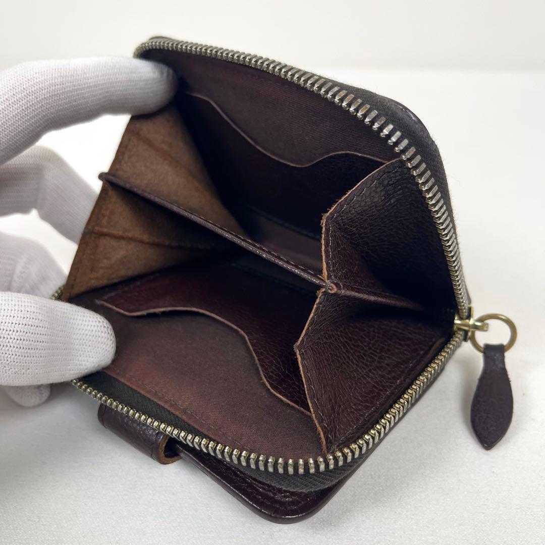 イルビゾンテ　二つ折り財布　ラウンドファスナー　コンパクトウォレット　本革　ロゴ