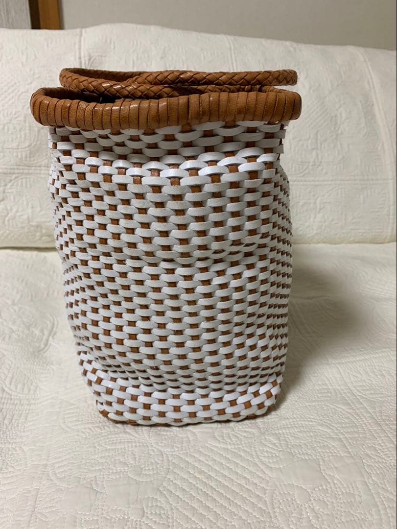 完売品 定価8万 45R かご バッグ バッファローレザー