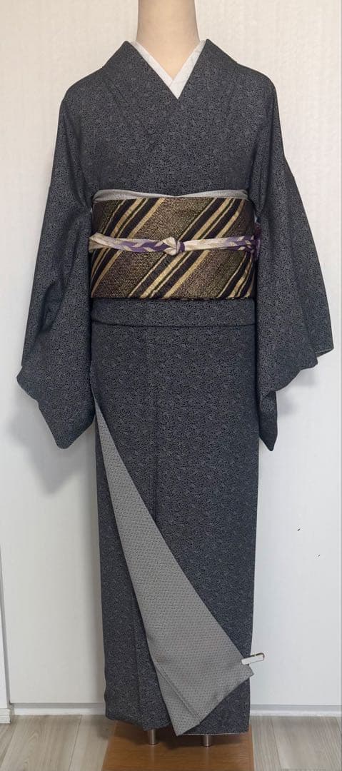 美品　拘りの南天模様　江戸小紋