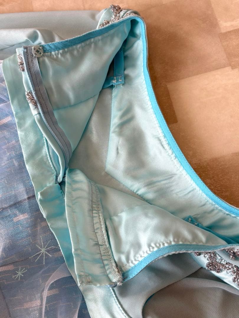 ビビディバビディブティック【公式】　エルサ　ドレス一式セット