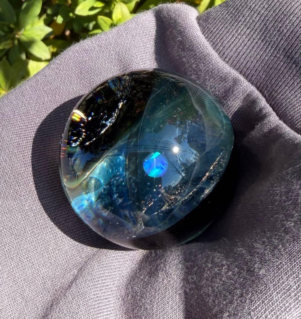 美品 ⭐️ 宇宙ガラス　大　手のひらサイズ　ガラス細工　ガラスアート　ラメ