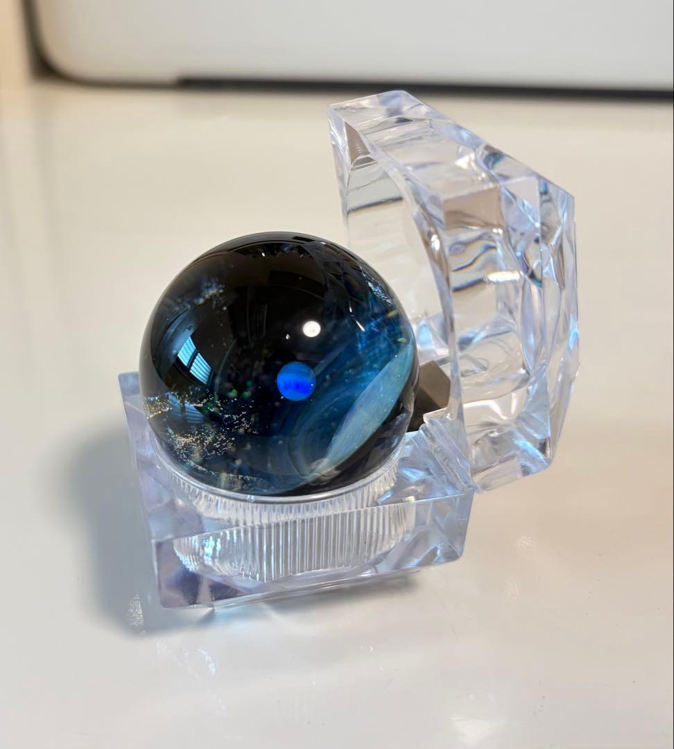 美品 ⭐️ 宇宙ガラス　大　手のひらサイズ　ガラス細工　ガラスアート　ラメ