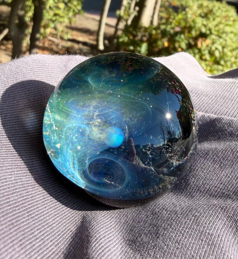 美品 ⭐️ 宇宙ガラス　大　手のひらサイズ　ガラス細工　ガラスアート　ラメ