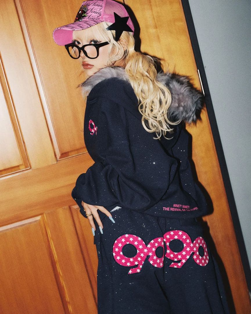 9090 Logo Glitter セットアップ