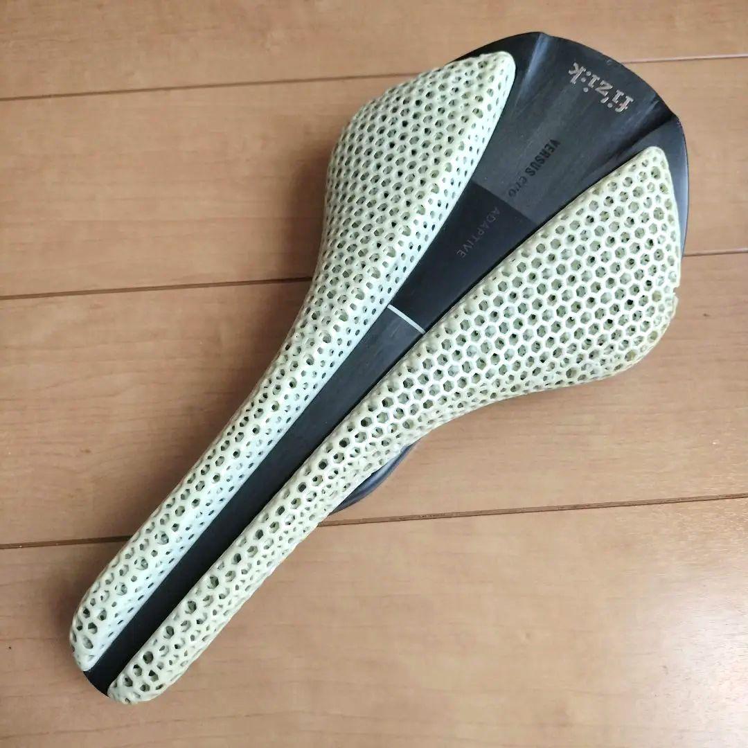 フィジーク　fizik 3Dプリントサドル　カーボンレール