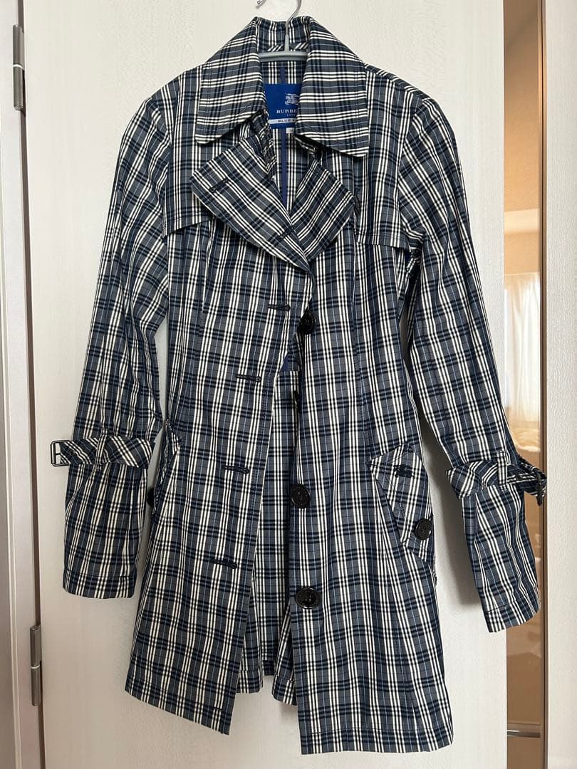 バーバリー　ブルーレーベル　チェック柄トレンチコート