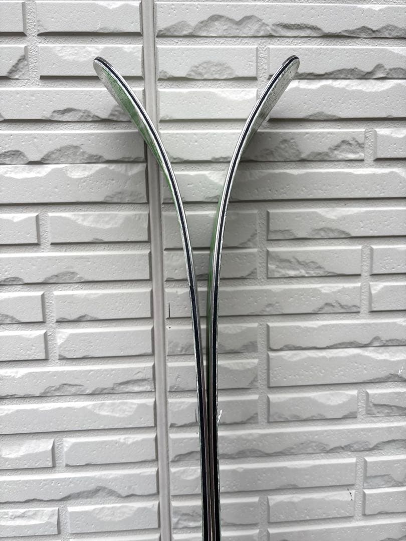 ロシニョール　Super7 188cm パウダースキー　さすがフランス！芸術的