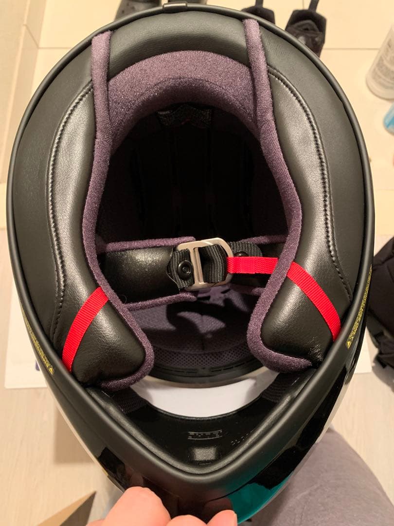 く*つ様 【新品】SHOEI WYVERN 0 ワイバーンゼロ　フルフェイスヘル