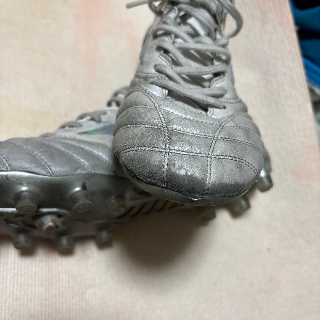 サッカースパイク モレリア　モレリアネオ　シャイニングカラー　HG ミズノ