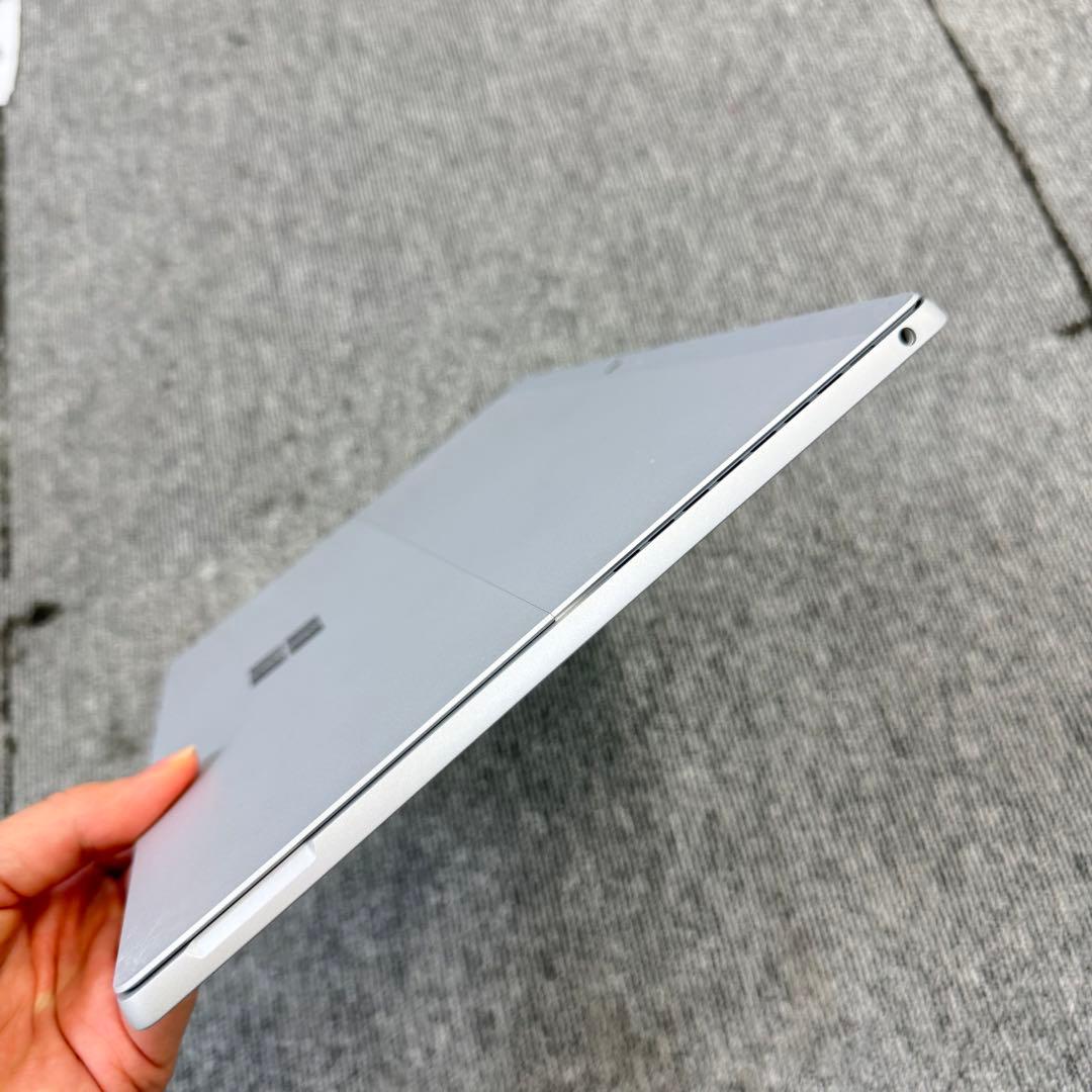 「ほぼ未使用」Surface Pro 5 4GB / 128GB LTE