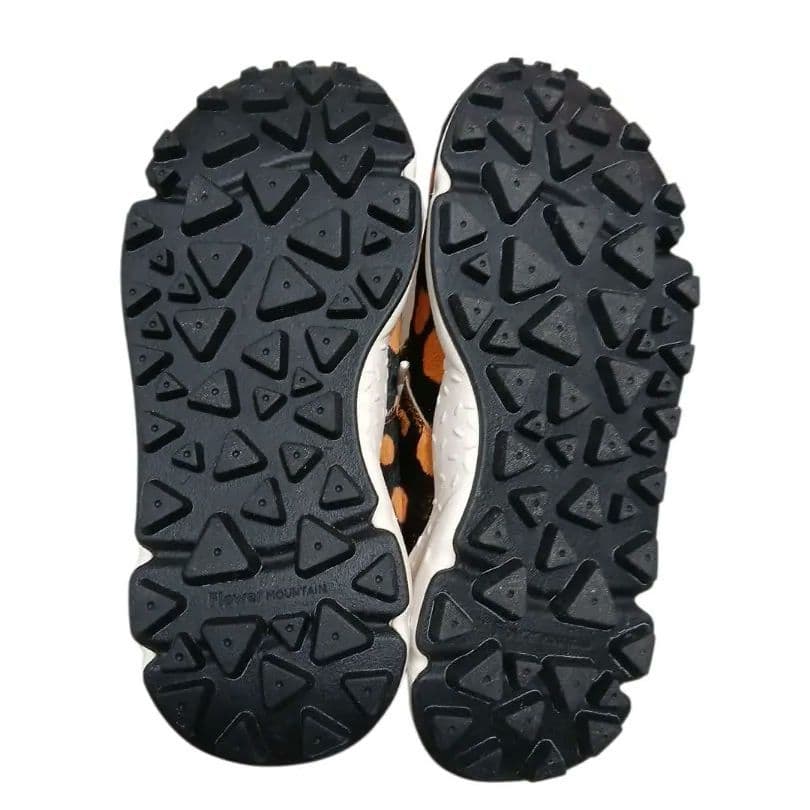 【新品未使用】Flower MOUNTAIN ダルメシアン柄 スニーカー　ドット