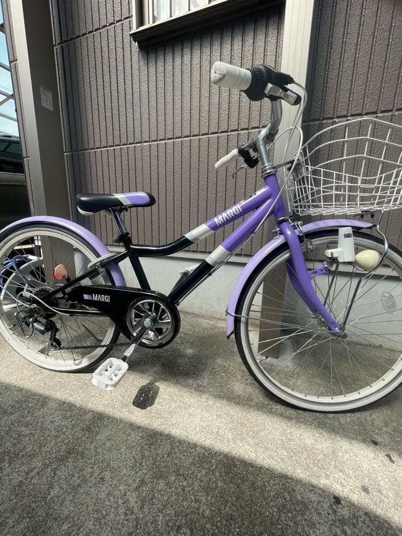 女の子　Margi 子供用自転車　22インチ　ラメパープル