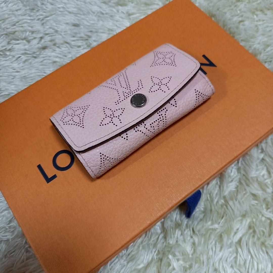 LOUIS VUITTON　マヒナ　ミュルティクレ4　レザーキーケース　ICタグ