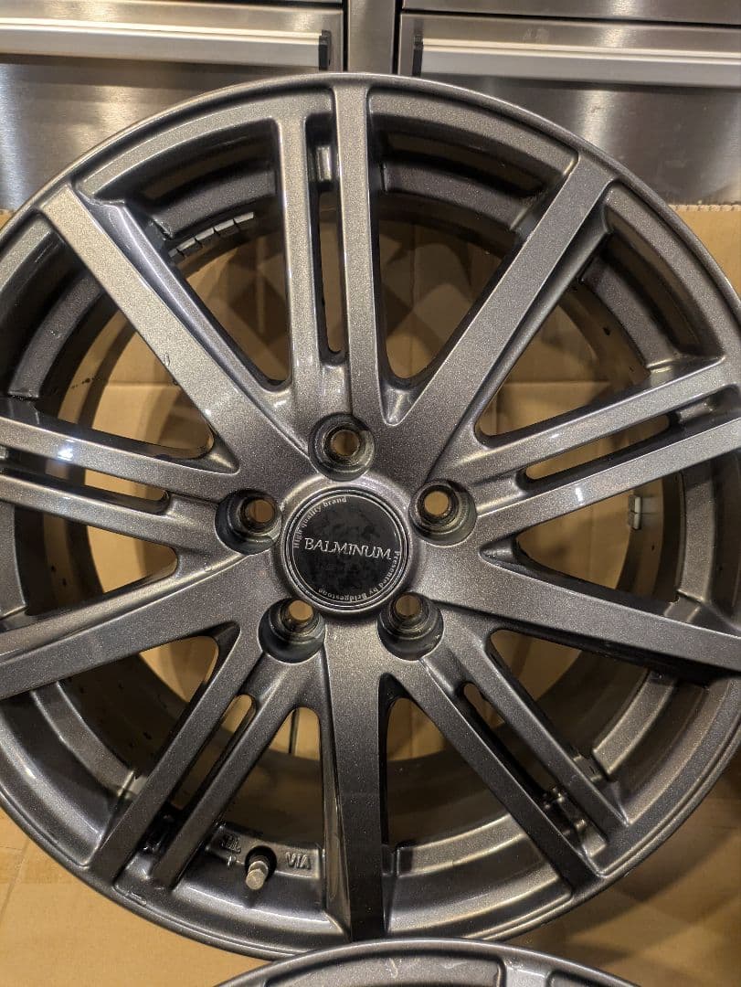 16インチ アルミ 4本セット バルミナ ナット付