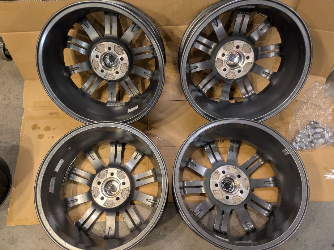 16インチ アルミ 4本セット バルミナ ナット付