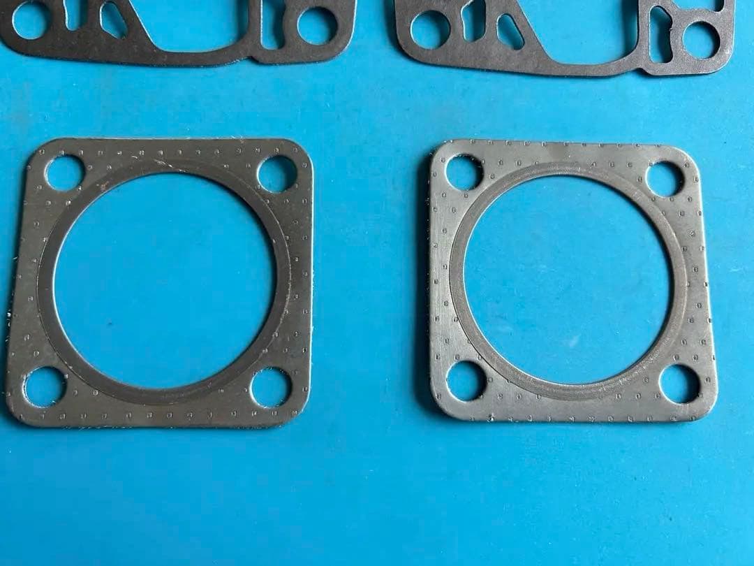 スズキ　GT380 純正「ベッドガスケットセット」