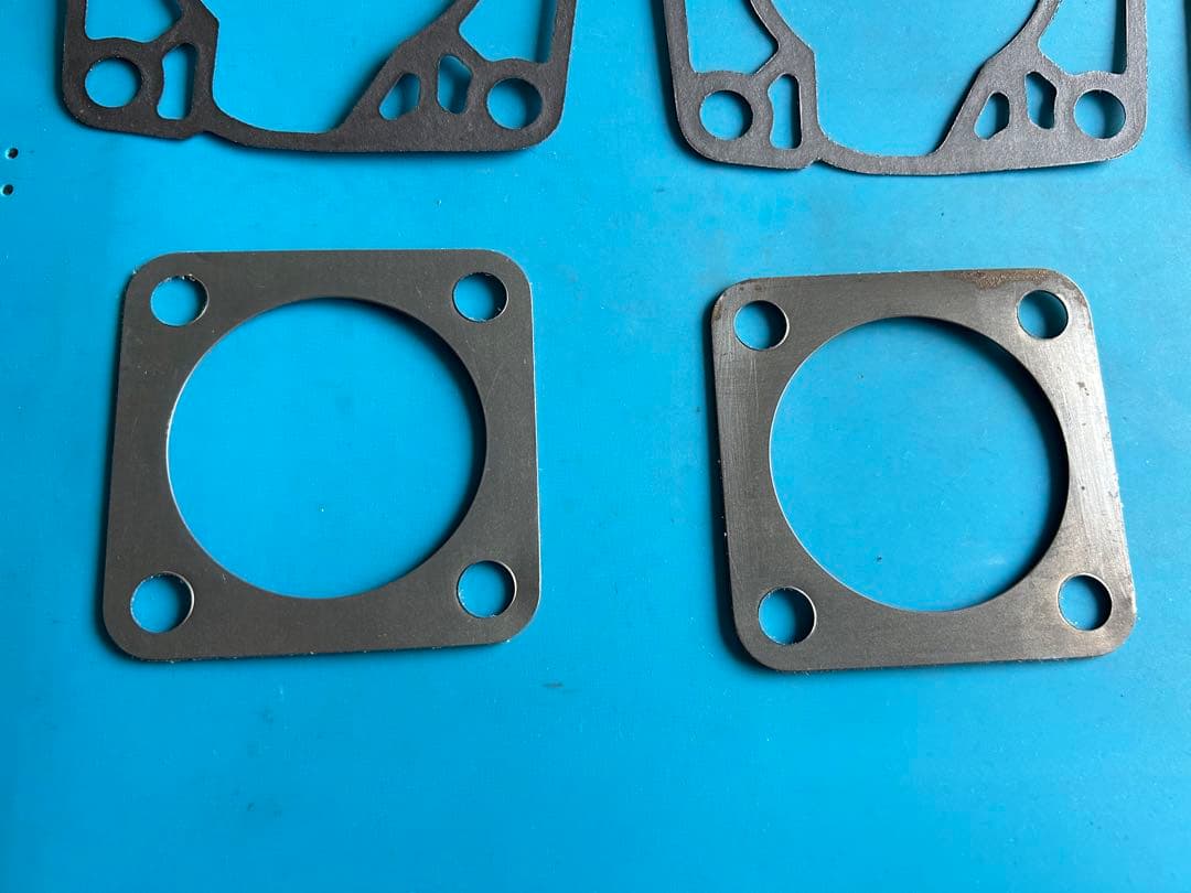 スズキ　GT380 純正「ベッドガスケットセット」