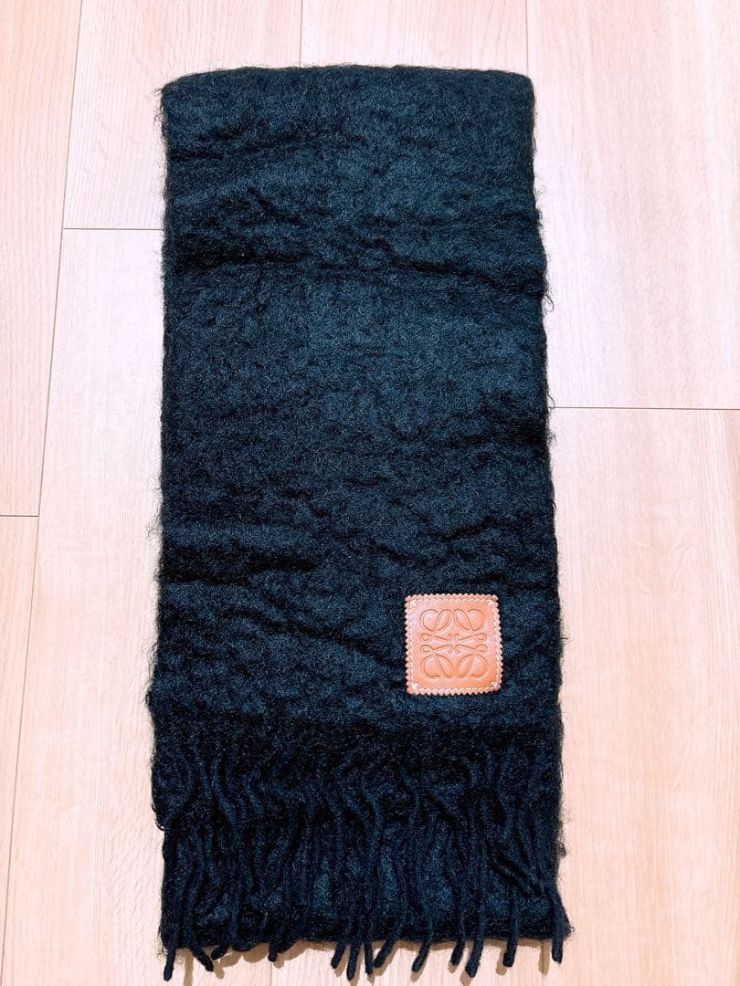 LOEWE 黒 マフラー ウール混合 フリンジ付き