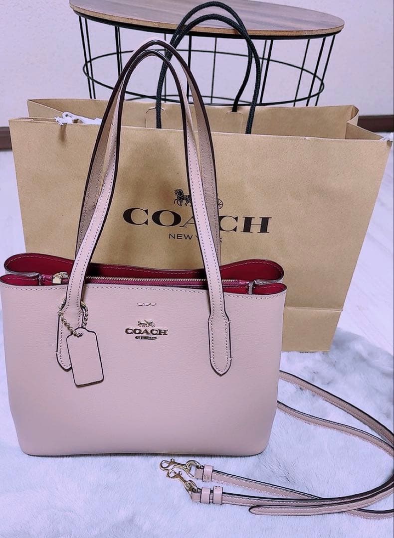 み*い様 COACH ショルダーバッグ ベージュ