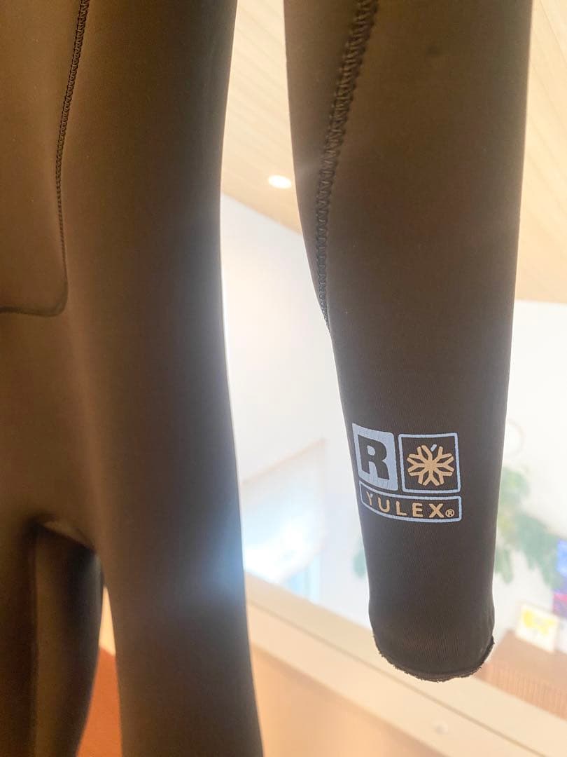 Patagonia R1 LITE 2/2mm フルスーツ　Mサイズ