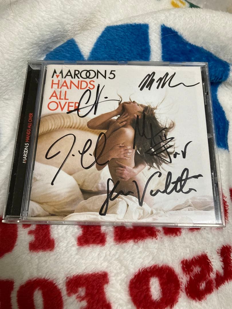 レア　マルーン5 直筆サインCD maroon 5 hands all over