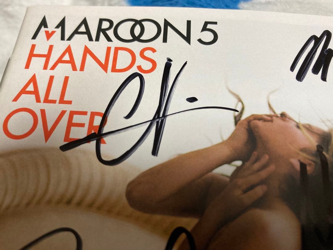 レア　マルーン5 直筆サインCD maroon 5 hands all over
