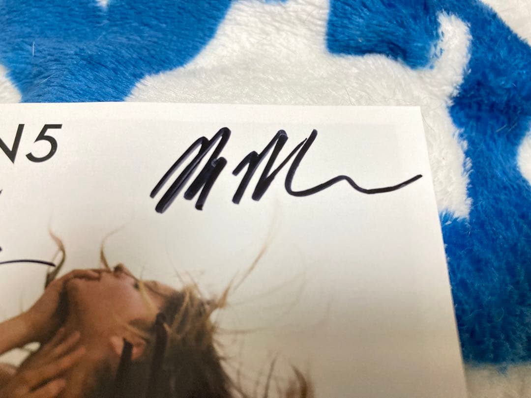 レア　マルーン5 直筆サインCD maroon 5 hands all over