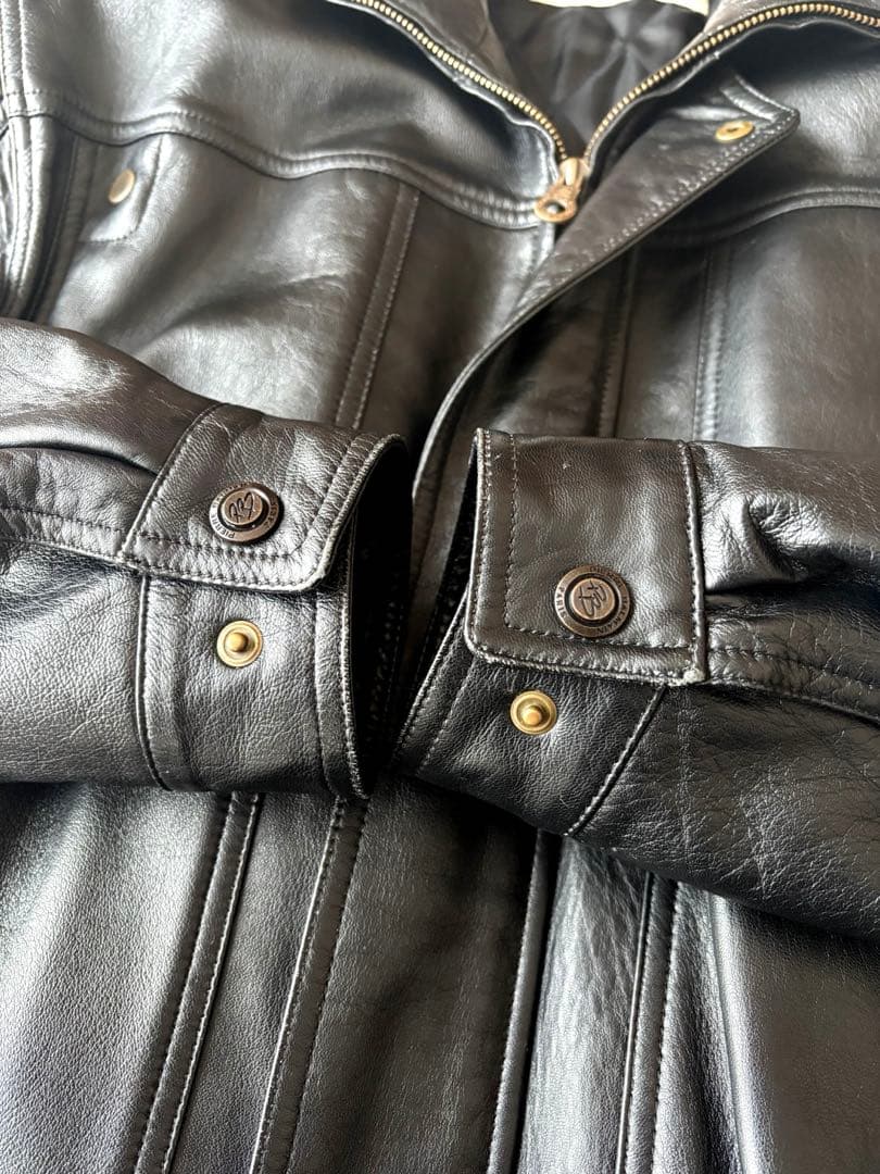 ピエールバルマン　羊革　A-2 レザージャケット　フライトジャケット　黒　短丈