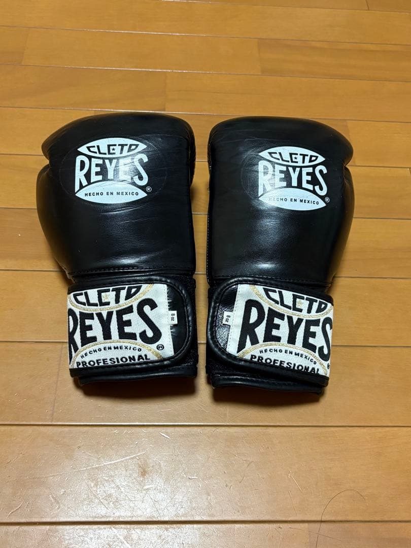 【極美品】REYES ボクシンググローブ 黒8oz