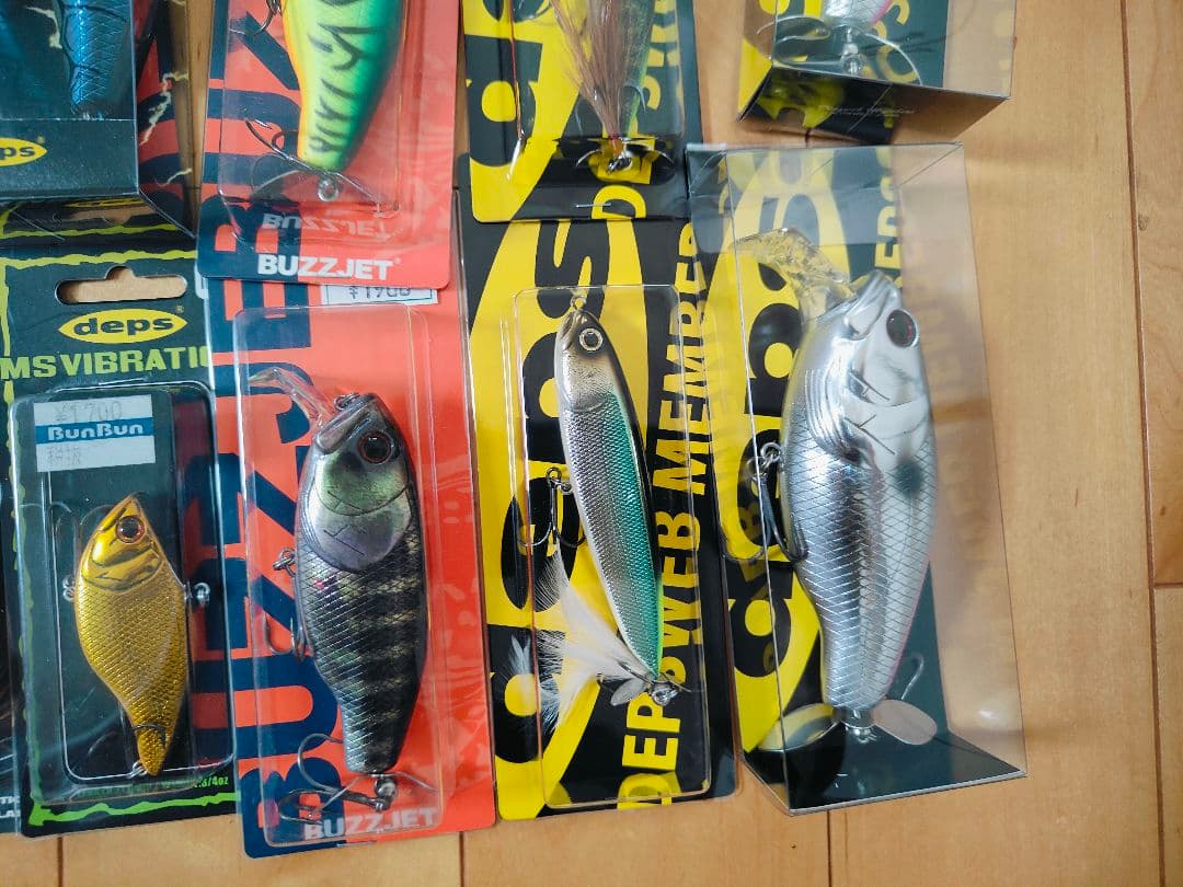 deps ルアー33個セット 多様なモデルとカラー